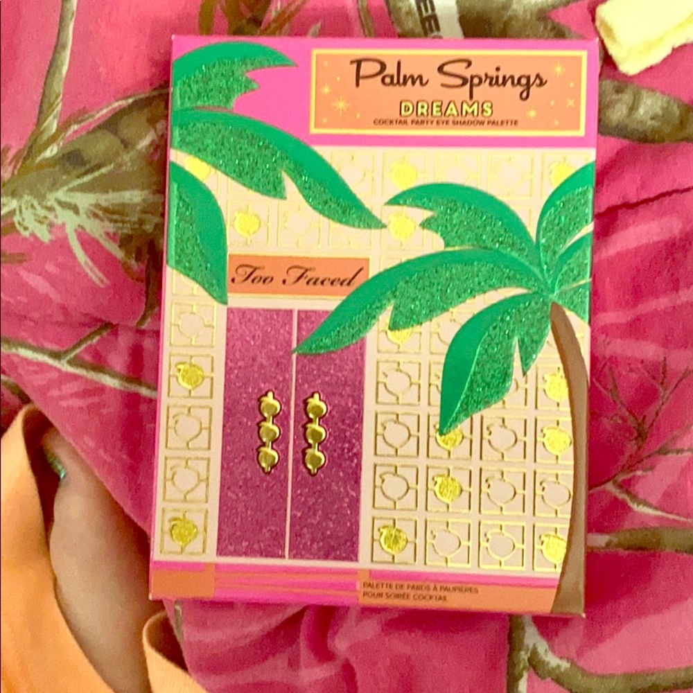 Too faced Palm Springs dream pallette